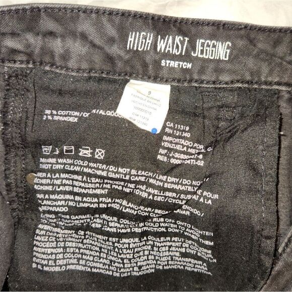 Highwaisted black distressed skinny jeans - Picture 11 of 11